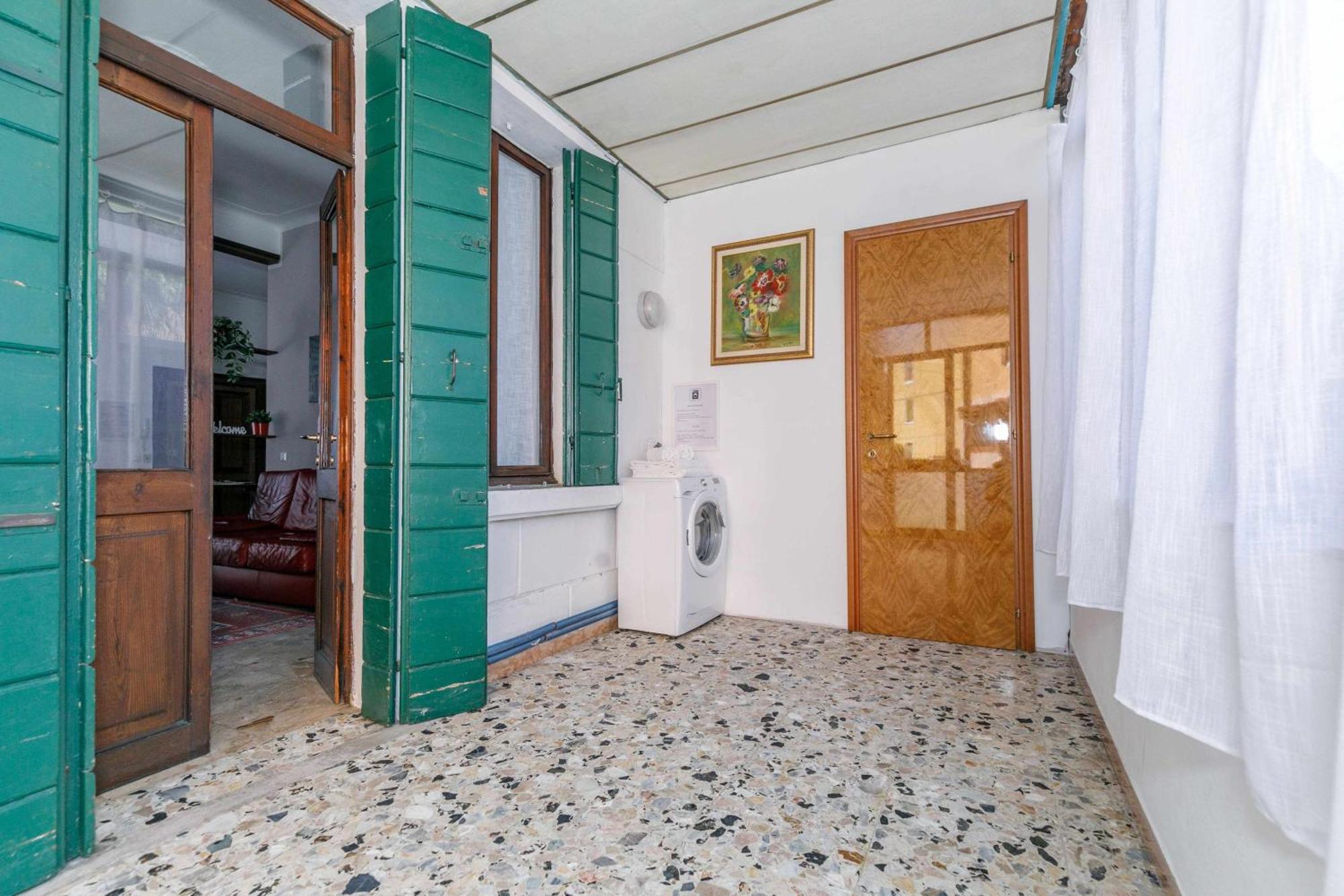 11 Venice Garden Private Garden Parking Free Apartment Маргера Екстериор снимка